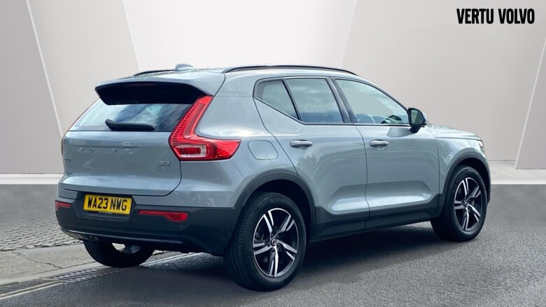 Volvo XC40 2.0 B3P Plus Dark 5dr Auto Petrol Estate